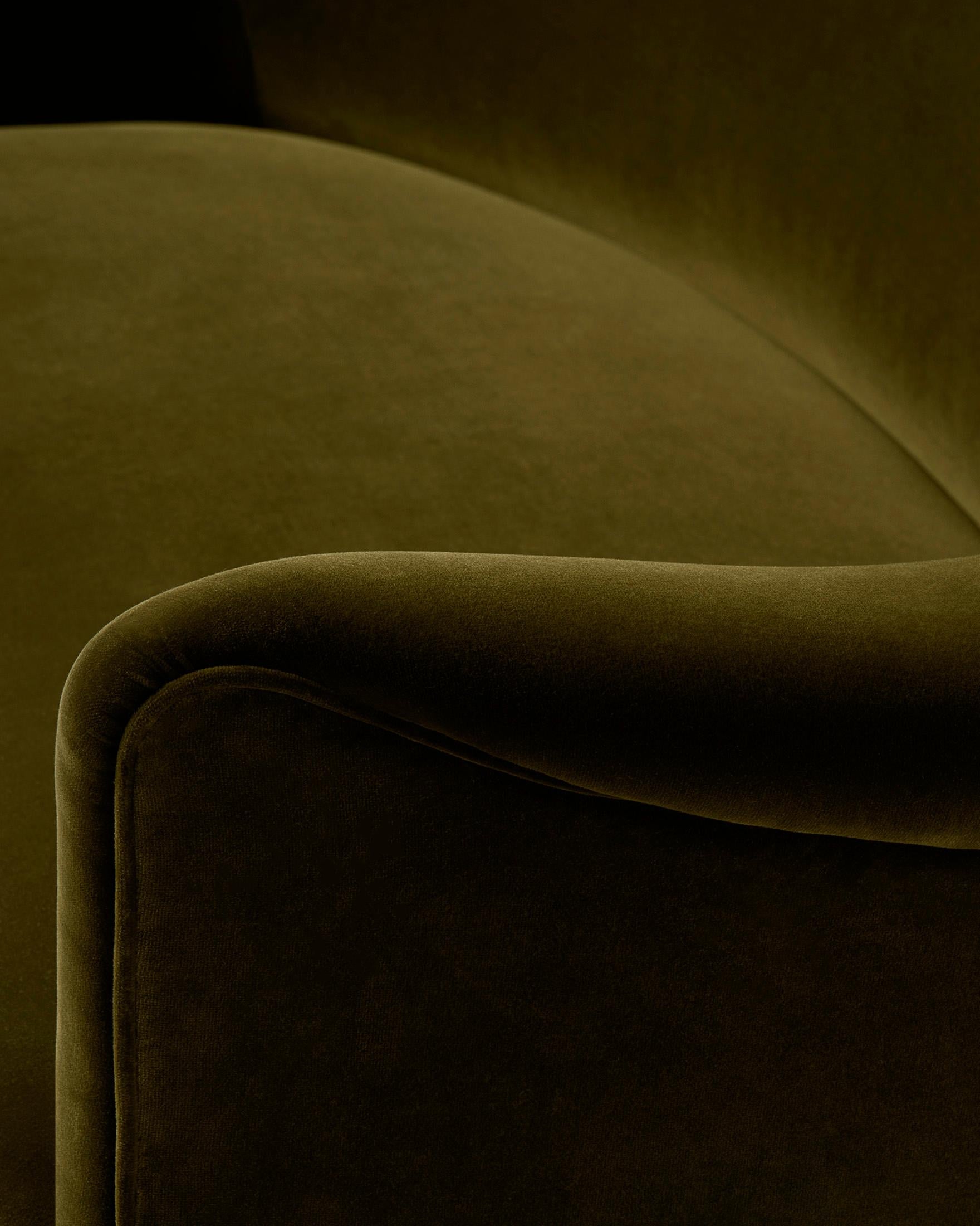 https://a.1stdibscdn.com/velvet-love-seat-sofa-by-alfred-christensen-c1950s-for-sale-picture-9/f_13332/f_448889221746475057985/Alfred_Kristiansen_185_Sofa_Moss5093_r1_crop_2000x2500px_copy_master.jpg