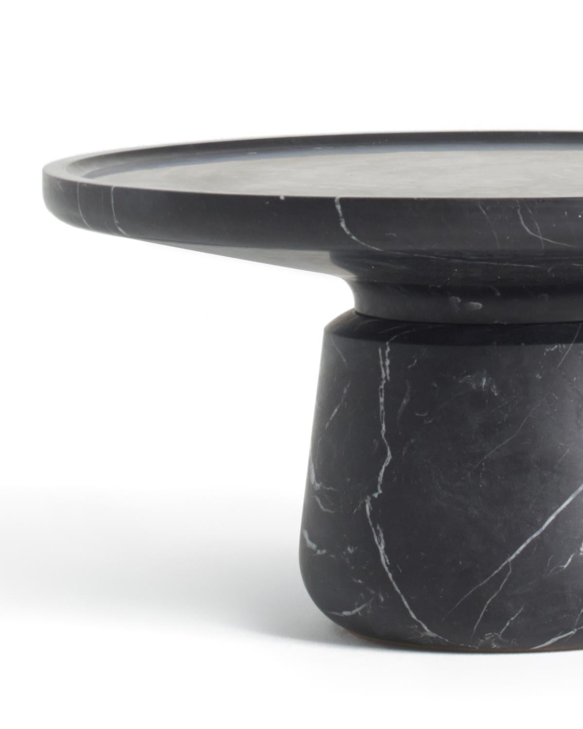 https://a.1stdibscdn.com/new-modern-side-table-in-black-marquina-marble-creator-ivan-colominas-for-sale-picture-2/f_28003/f_220615521744735067505/Altana_L_black_detail_master.jpg