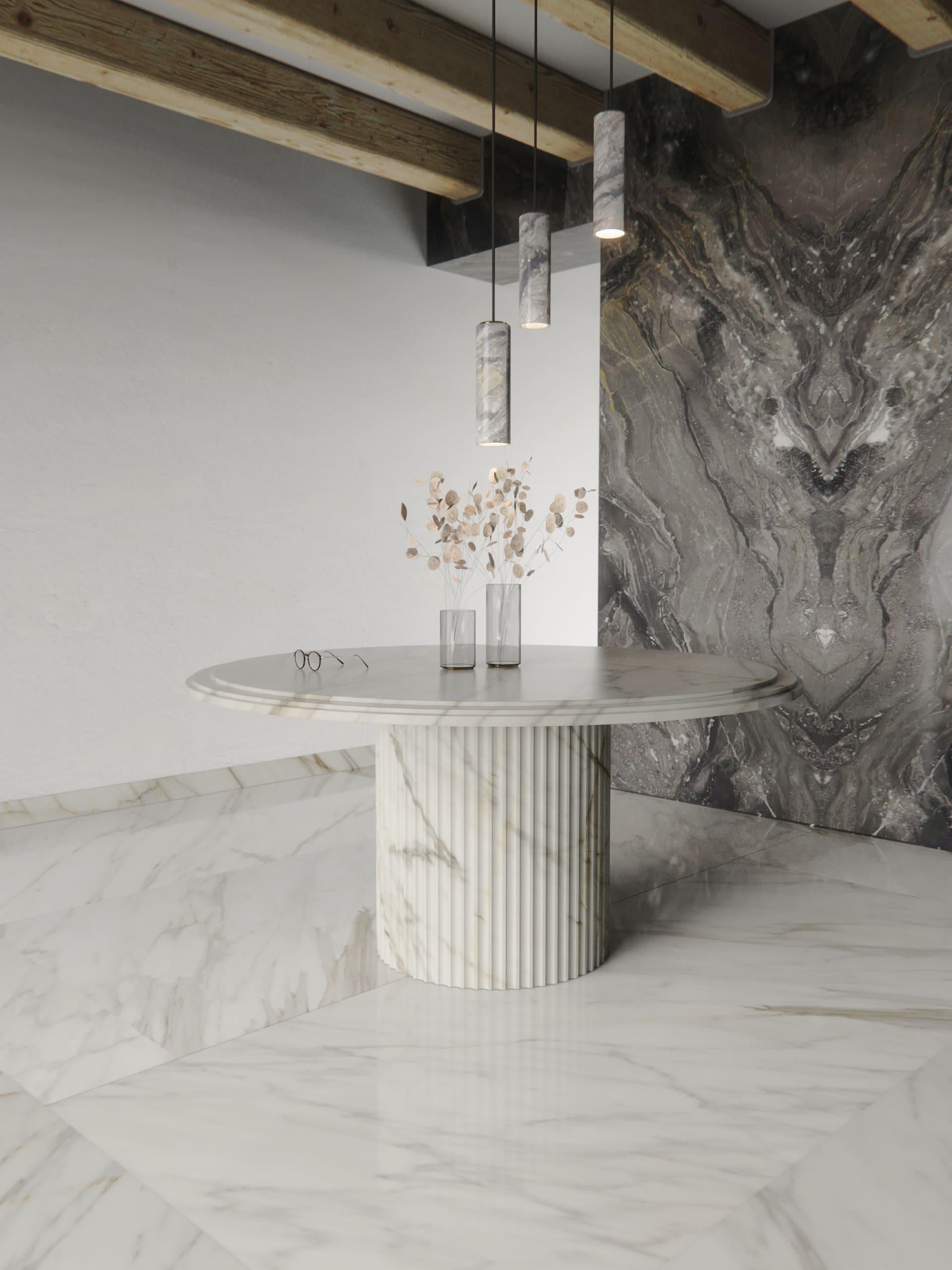 https://a.1stdibscdn.com/aura-round-classical-dining-table-in-calacatta-marble-for-sale-picture-7/f_86472/f_464848321756721507481/Ambientato_master.jpg