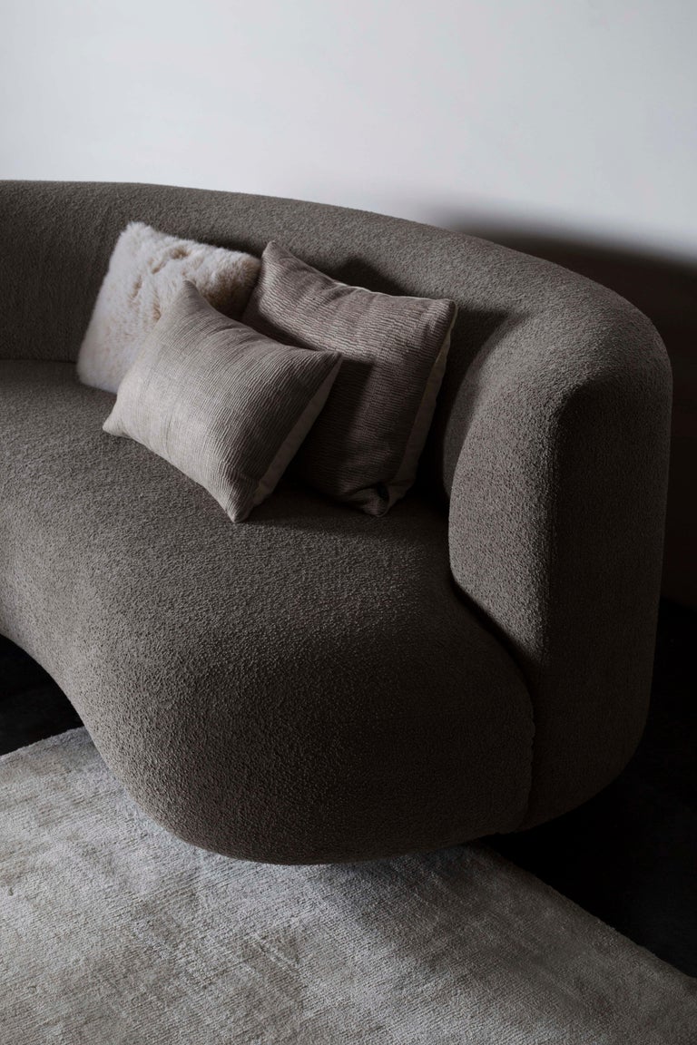 https://a.1stdibscdn.com/21st-century-modern-twins-4-seat-sofa-caraibe-velvet-handcrafted-by-greenapple-for-sale-picture-8/f_53532/f_280525221648828012534/Ambiente_19_3_master.jpg?width=768