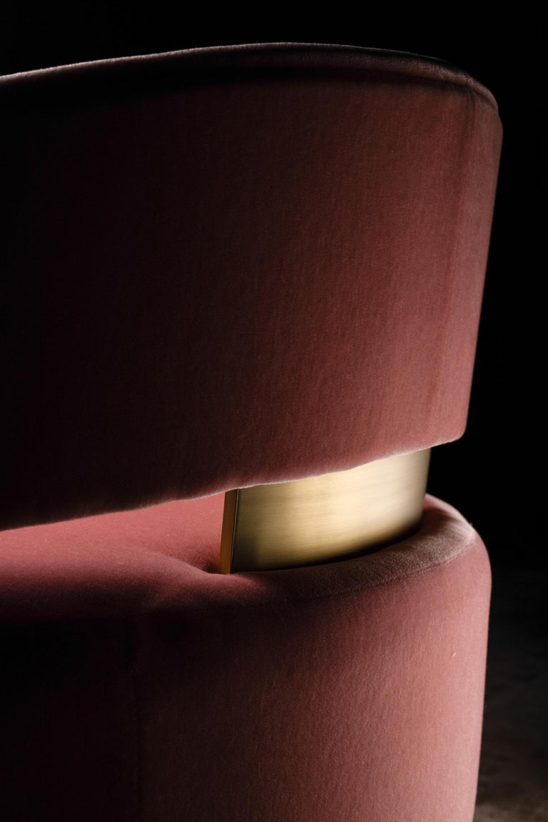 https://a.1stdibscdn.com/21st-century-modern-caju-armchair-handcrafted-in-portugal-by-greenapple-for-sale-picture-10/f_53532/f_251709921630682285266/Ambiente_2_04_agosto_22_master.jpg?width=768