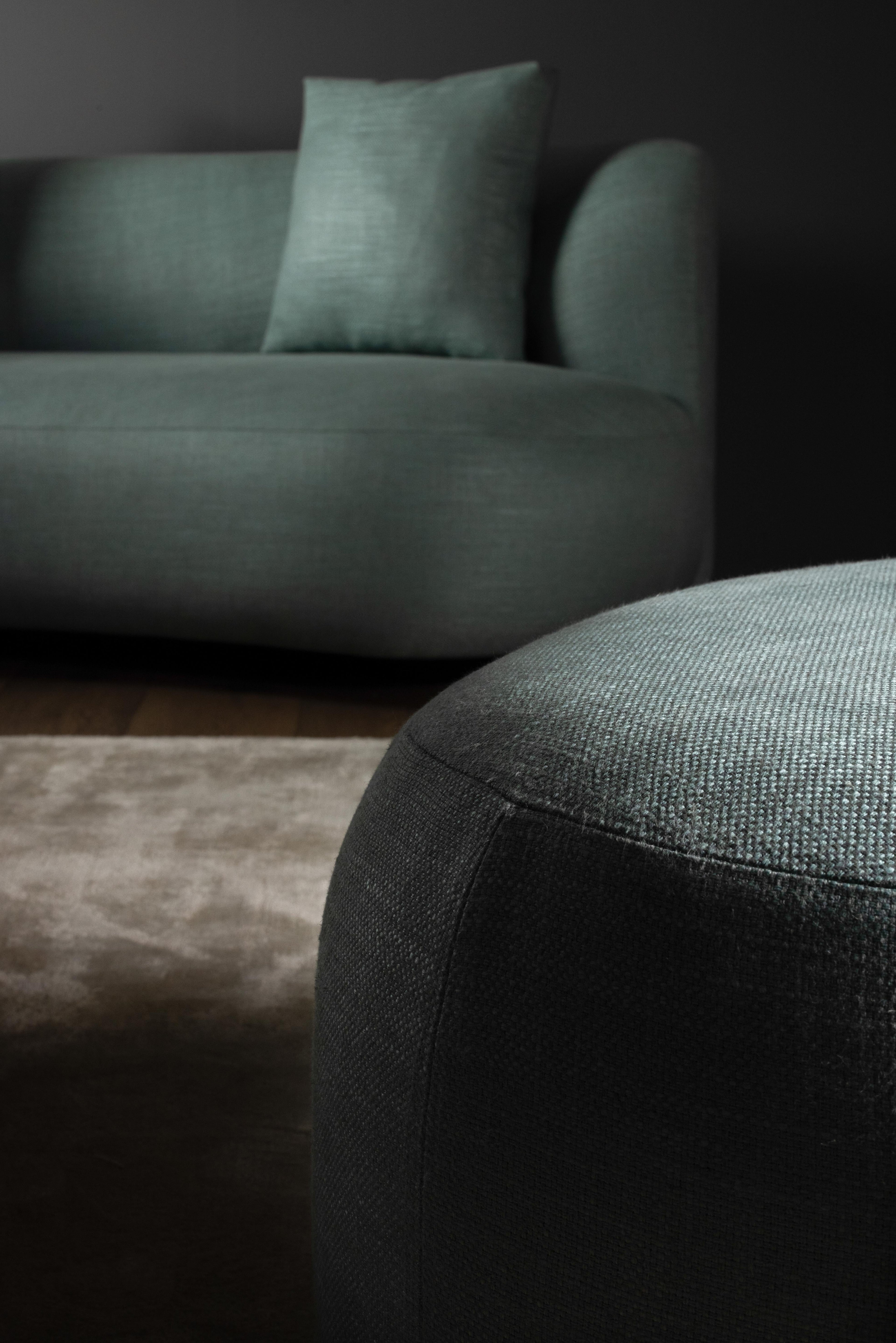 https://a.1stdibscdn.com/modern-twins-couch-mint-green-velvet-oak-handmade-in-portugal-by-greenapple-for-sale-picture-11/f_53532/f_364248221696415287277/Ambiente_485_8__master.jpg