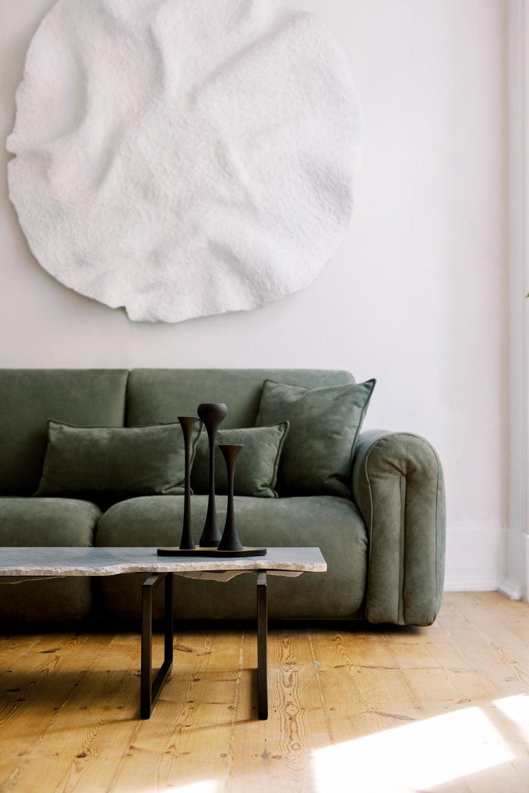 https://a.1stdibscdn.com/mid-century-modern-beijinho-sofa-olive-green-leather-handmade-by-greenapple-for-sale-picture-10/f_53532/f_442712321743172404247/Ambiente_508_13__master.jpeg?width=768