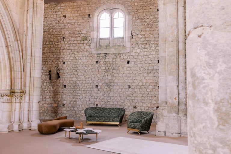 https://a.1stdibscdn.com/cambridge-loveseat-sofa-in-the-style-of-1930s-handmade-portugal-by-greenapple-for-sale-picture-6/f_53532/f_399732121717171480063/Ambiente_847_3__master.jpg?width=768