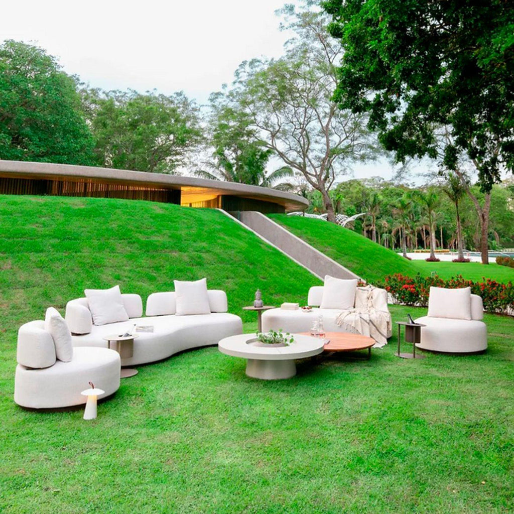 https://a.1stdibscdn.com/amsterda-organic-sofa-in-aluminum-and-fabric-for-sale-picture-2/f_106322/f_470468021760475785999/Amesterd_06_master.jpg