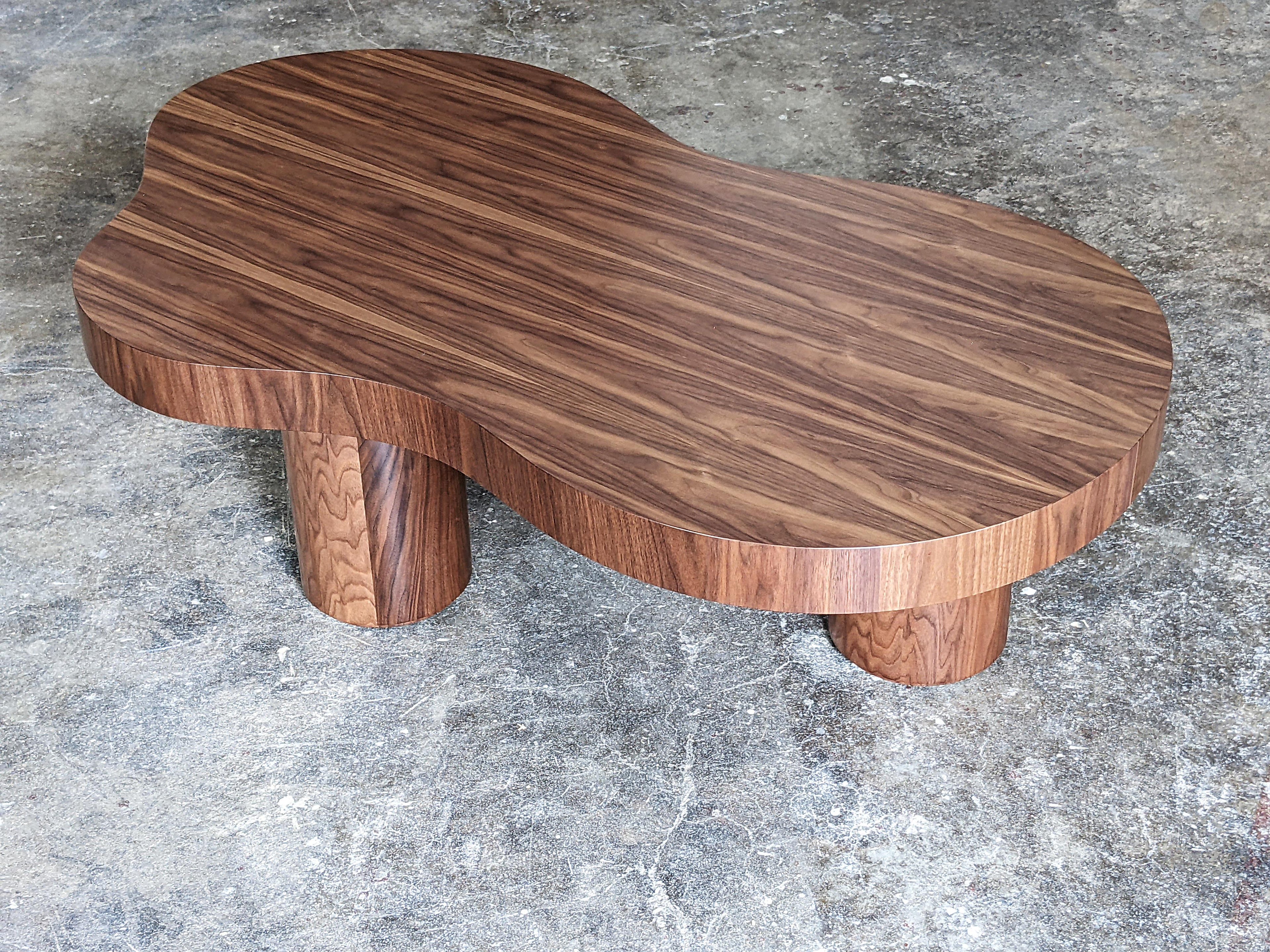 https://a.1stdibscdn.com/amoeba-walnut-coffee-table-for-sale-picture-5/f_20093/f_320162921672677876964/Amoeba_Table_1_master.jpg