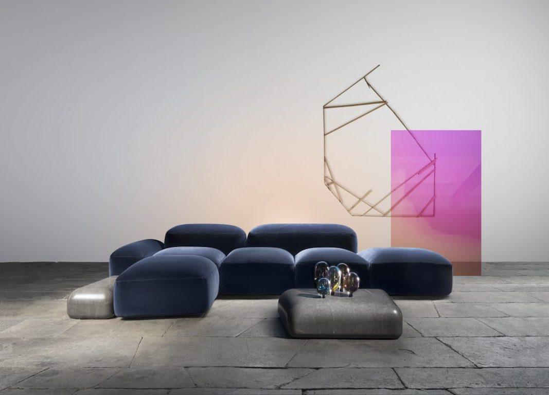 https://a.1stdibscdn.com/modular-and-customizable-sofa-lapis-060-many-layouts-and-fabrics-available-for-sale-picture-6/f_31233/f_208142121601551939113/Amura_Blu_oriz_vetro_def_high_1024x737_master.jpg