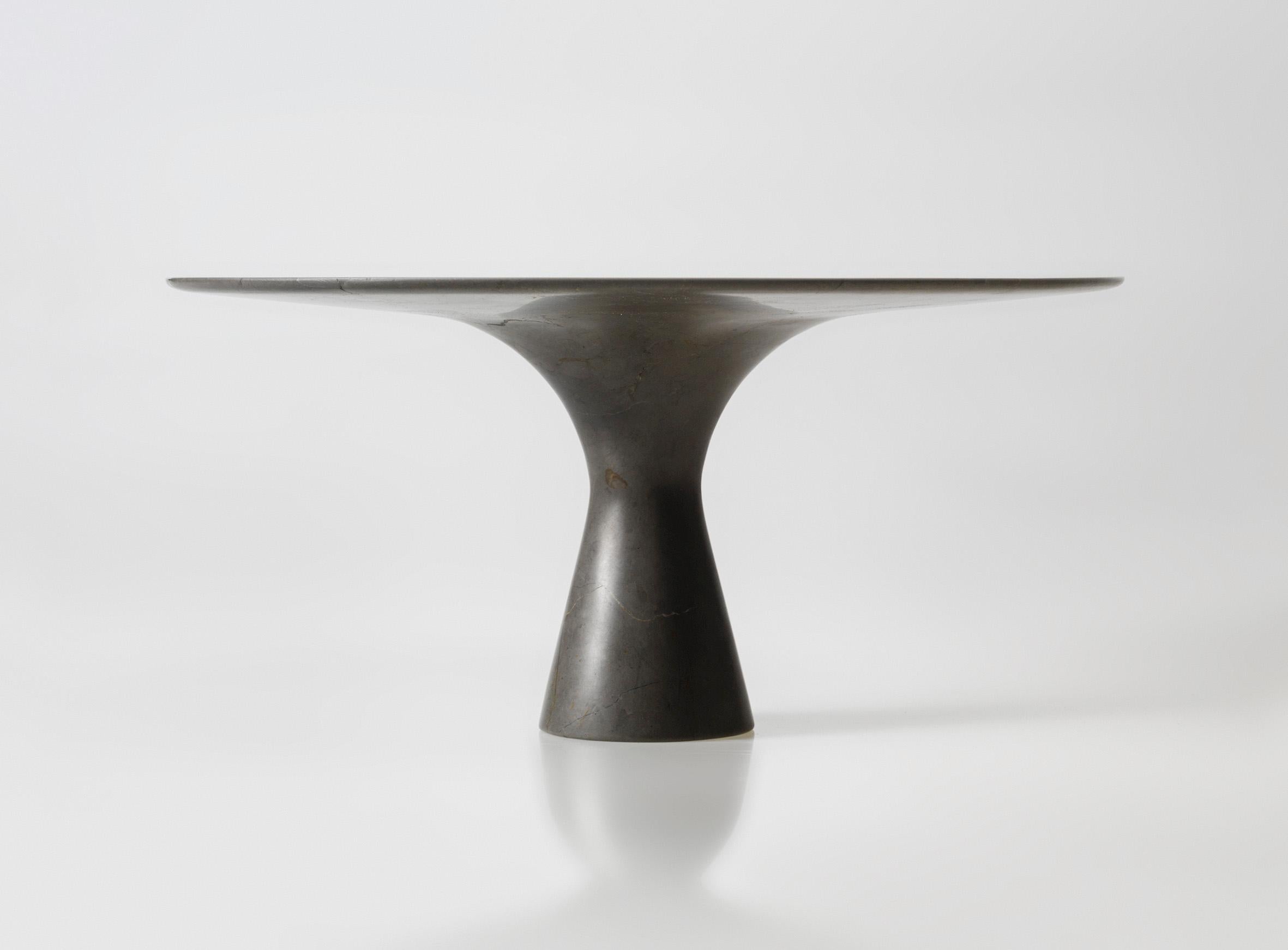https://a.1stdibscdn.com/grafite-refined-contemporary-marble-dining-table-160-75-for-sale-picture-2/f_12192/f_319942521672425010694/AngeloM_LeoAerts_Grafite_master.jpg