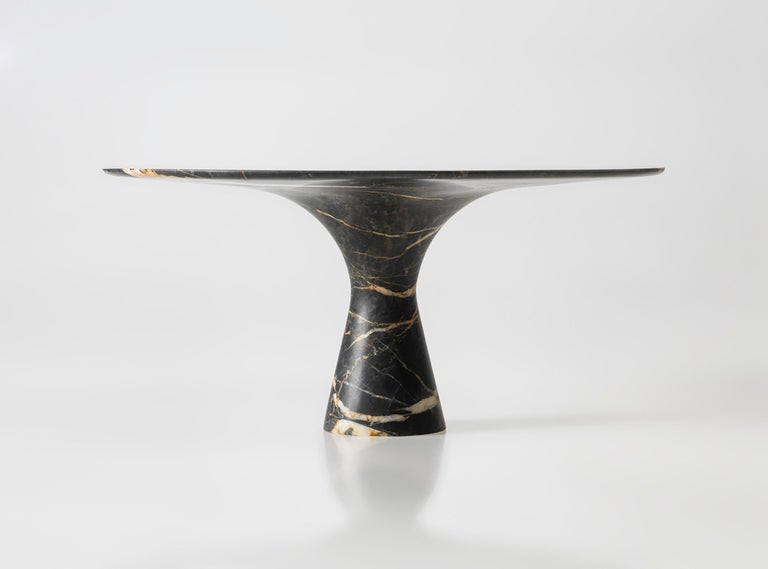https://a.1stdibscdn.com/port-saint-laurent-contemporary-oval-marble-dining-table-290-75-for-sale-picture-2/f_12192/f_363853821696004575268/AngeloM_LeoAerts_Port_Saint_Laurent_master.jpg?width=768