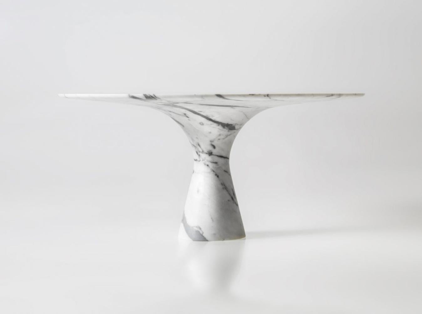 https://a.1stdibscdn.com/grafite-refined-contemporary-marble-dining-table-160-75-for-sale-picture-5/f_12192/f_319942521672425013078/Angelo_M_Bianco_Statuarietto_1_1348x1005_master.jpg
