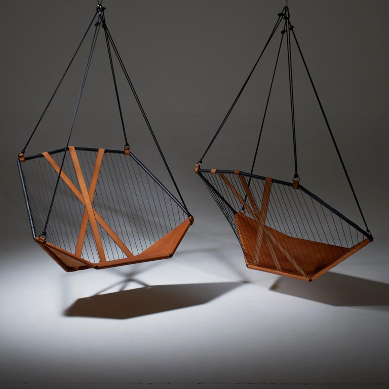https://a.1stdibscdn.com/genuine-leather-modern-angular-suspended-sling-chair-for-sale-picture-3/f_32773/f_304216121663153555301/Angular_Sling_2_master.jpg?width=768