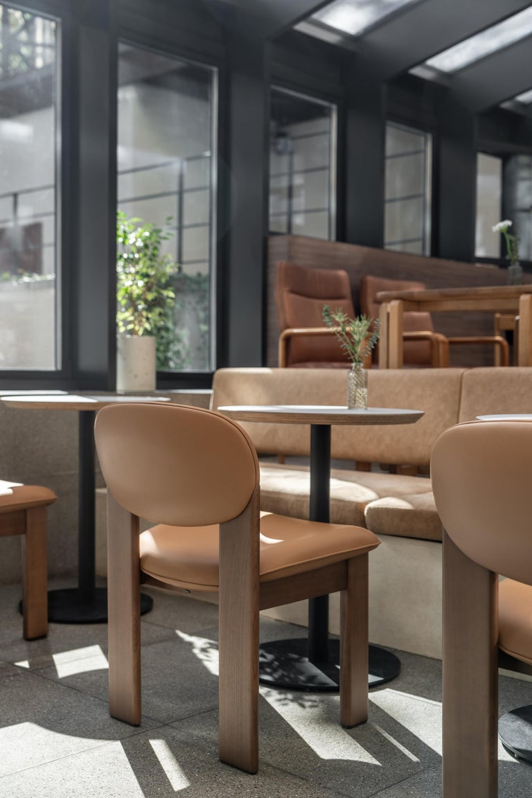 https://a.1stdibscdn.com/modern-dining-archipen-chair-in-natural-leather-cashmere-by-noom-for-sale-picture-15/f_42321/f_420094721729710914653/Archipen_chair_by_NOOM_33__master.jpg?width=768