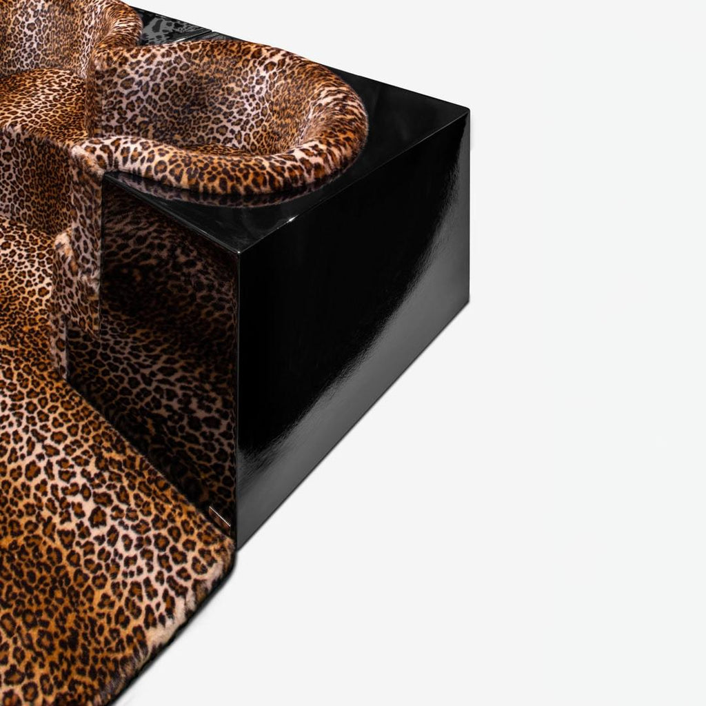 https://a.1stdibscdn.com/poltronova-safari-sofa-by-archizoom-associati-for-sale-picture-6/f_16392/f_413175121725379024542/Archizoom_Associati_Safari_o_master.jpg