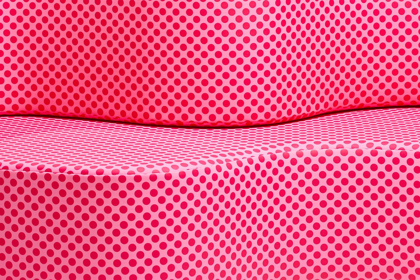 https://a.1stdibscdn.com/poltronova-superonda-pois-dynamic-sofa-by-archizoom-associati-for-sale-picture-2/f_16392/f_413307021725466294335/Archizoom_Superonda_Special_Pois_Centro_Studi_Poltronova_01S_1_master.jpg