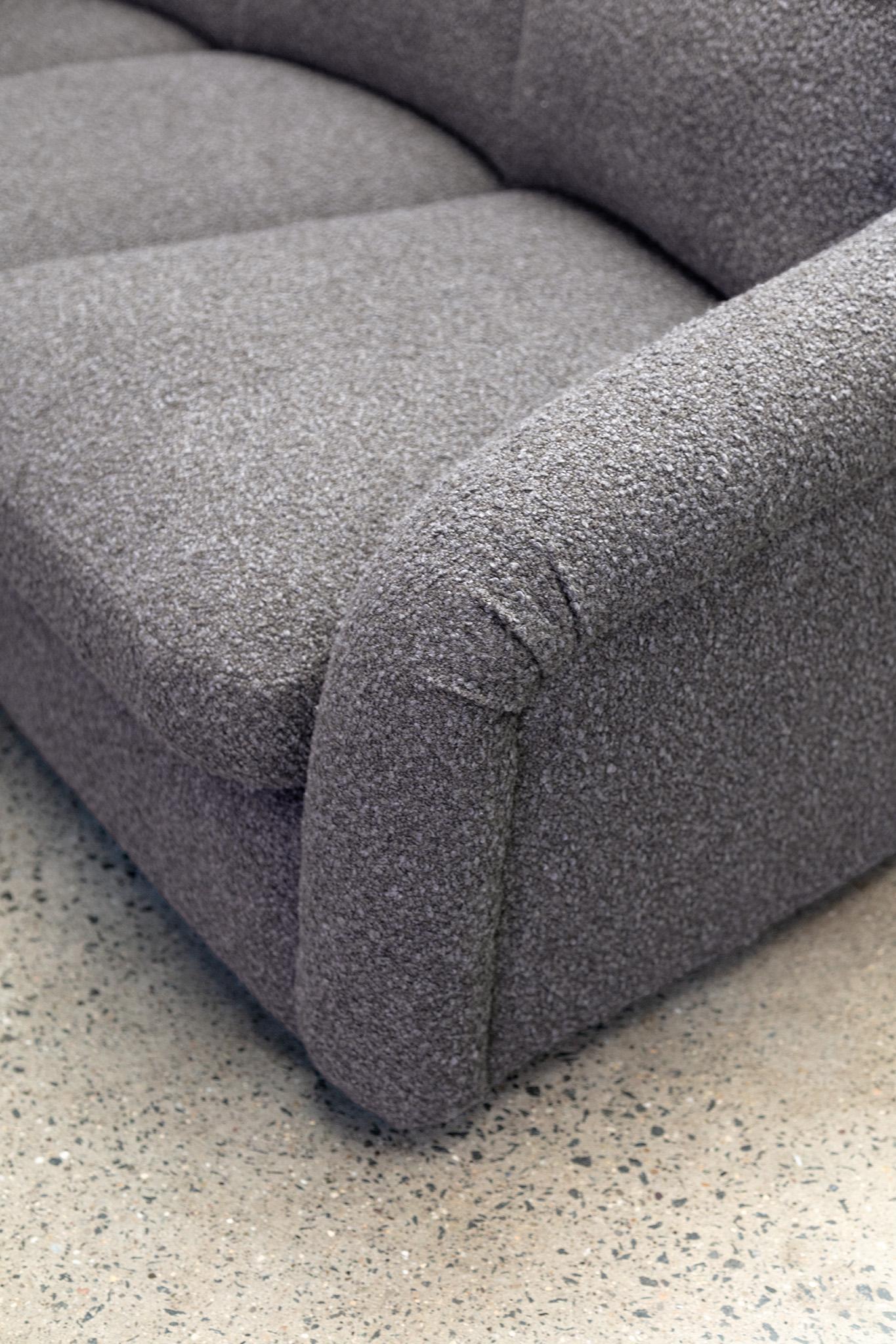https://a.1stdibscdn.com/super-plush-organic-modern-sofa-in-performance-boucle-for-sale-picture-8/f_27523/f_433316321737920073917/Arm_Detail_master.jpg