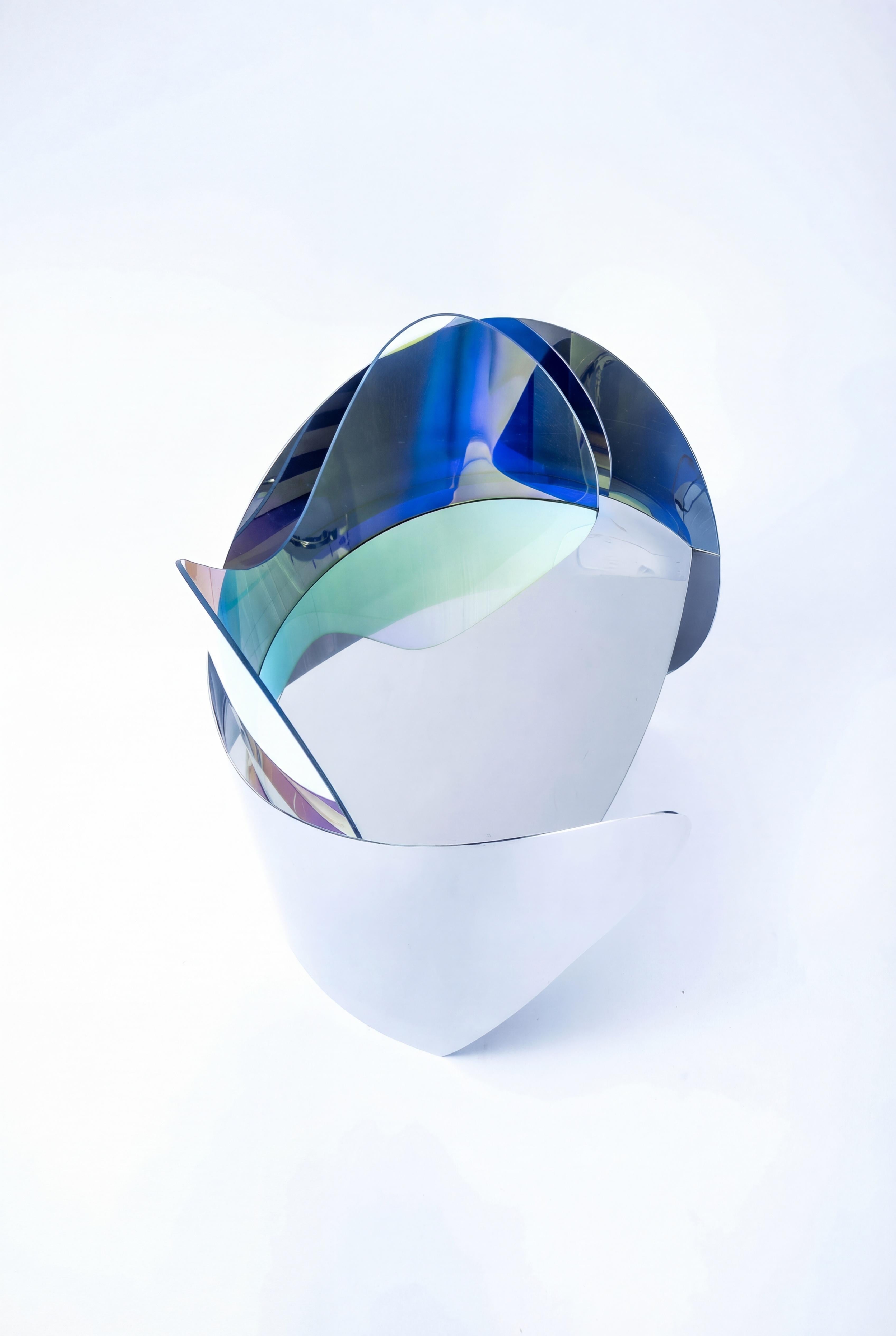 https://a.1stdibscdn.com/sculptural-dichroic-glass-armchair-by-oda-lik-studio-for-sale-picture-5/f_12192/f_492633121773756848201/Armchair_A01_04_master.jpg