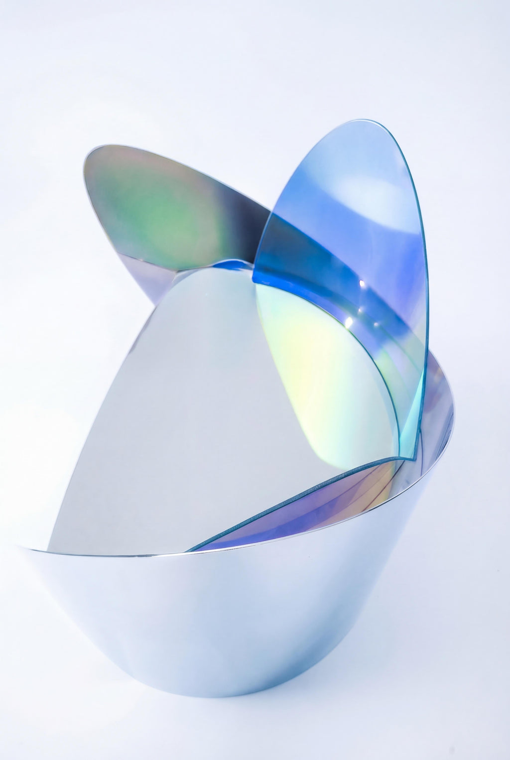 https://a.1stdibscdn.com/sculptural-dichroic-glass-armchair-by-oda-lik-studio-for-sale-picture-8/f_12192/f_492633121773756850786/Armchair_A01_07_master.jpg