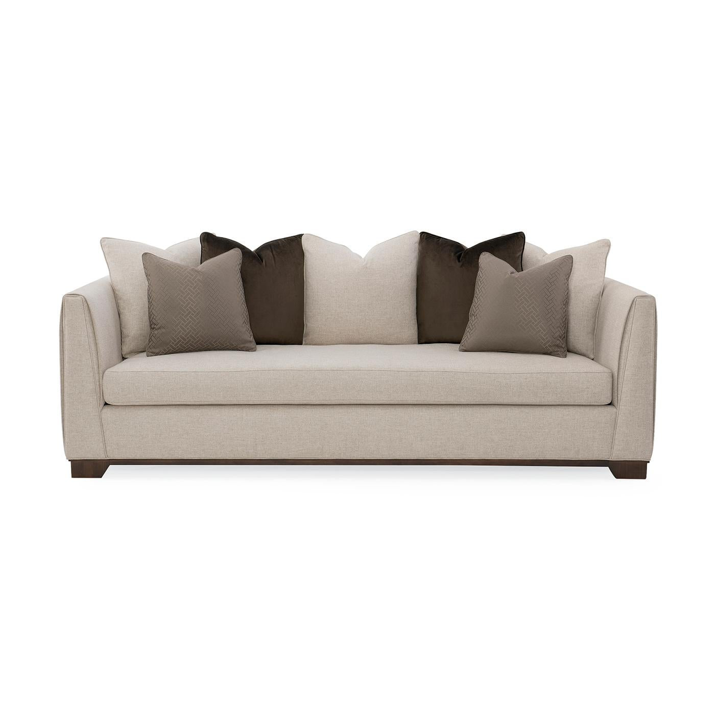 https://a.1stdibscdn.com/art-deco-tailored-sofa-for-sale-picture-2/f_8038/f_286398521652400526247/Art_Deco_Sofa2_master.jpg