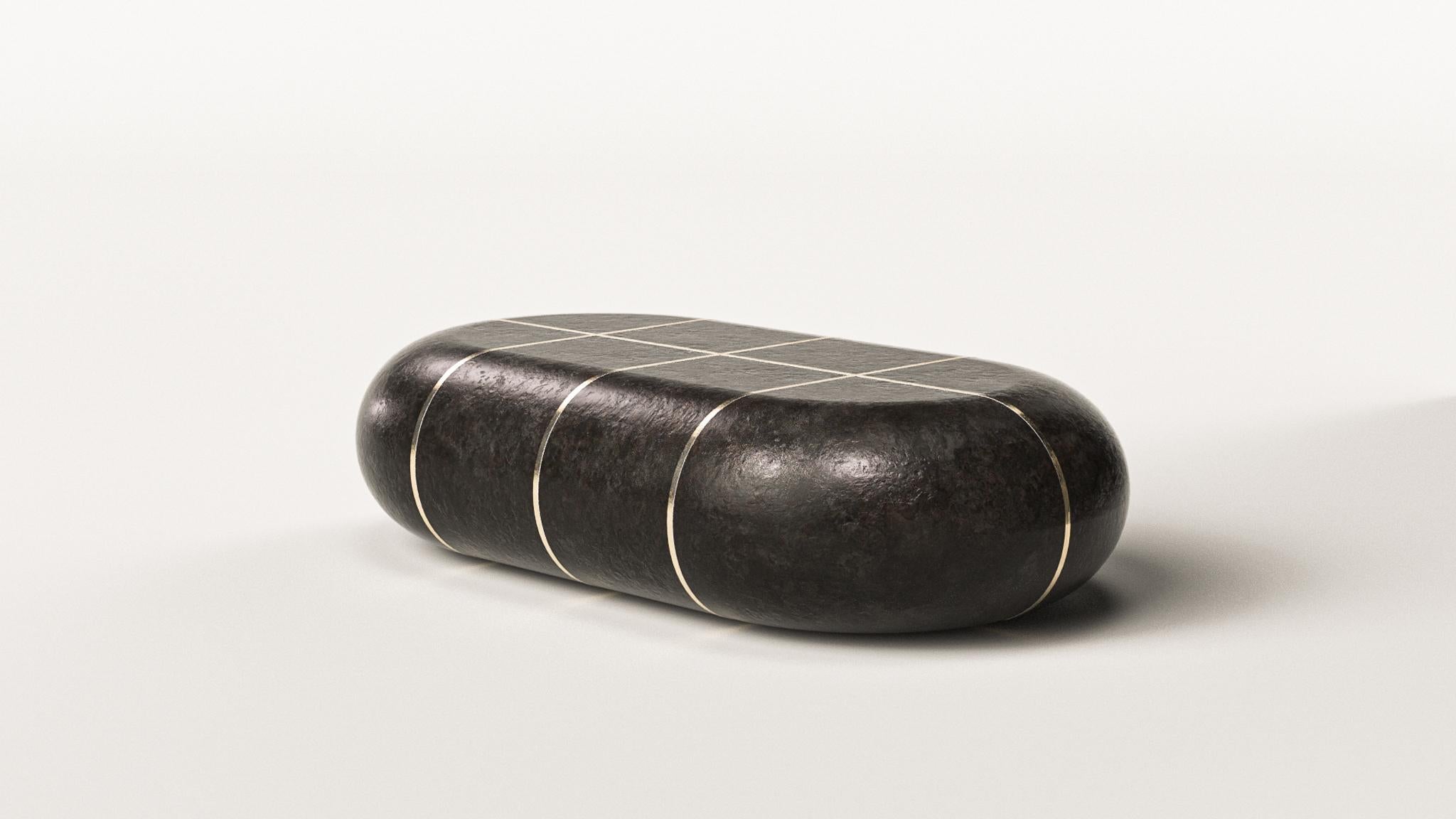 https://a.1stdibscdn.com/contemporary-nero-coffee-table-by-arthur-vallin-for-sale-picture-3/f_70152/f_430808121736413367061/ArthurVallin_2024Collection_33_master.jpg
