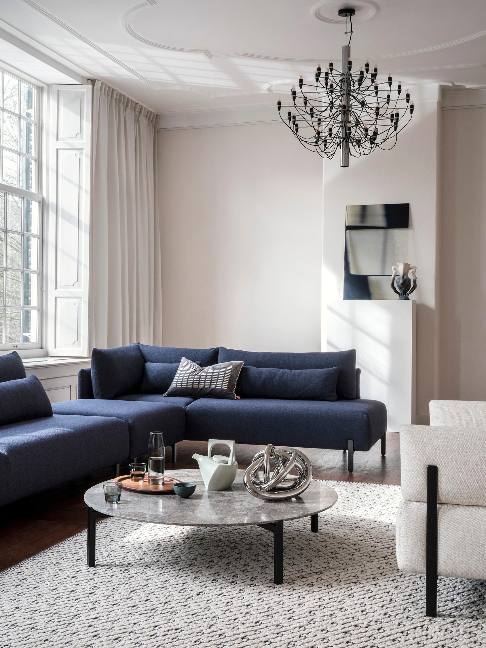 https://a.1stdibscdn.com/customizable-artifort-forte-sofa-by-studio-stefan-scholten-for-sale-picture-4/f_44642/f_403784021719521361219/Artifort_Forte_1C_lr_master.jpg