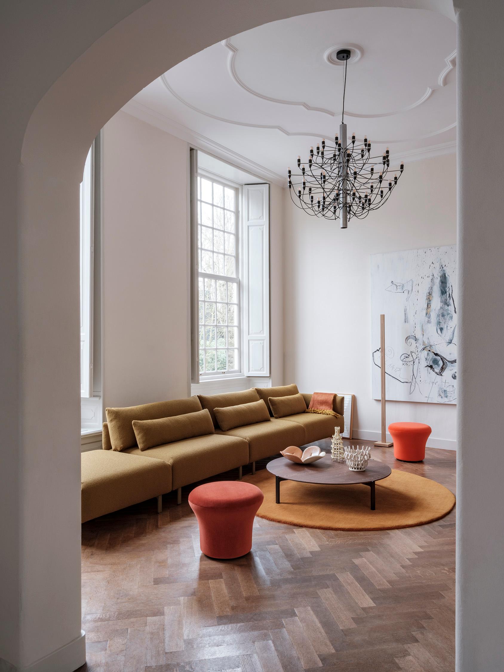 https://a.1stdibscdn.com/customizable-artifort-forte-sofa-by-studio-stefan-scholten-for-sale-picture-7/f_44642/f_403784021719521360896/Artifort_Forte_2B_lr_master.jpg