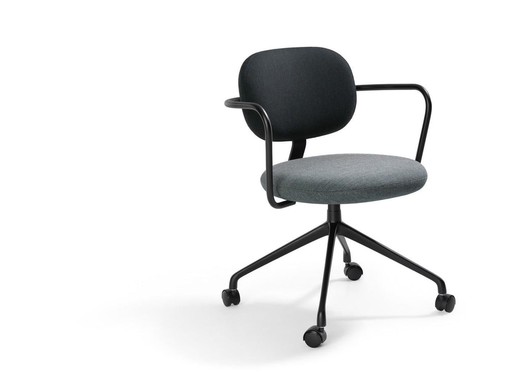 https://a.1stdibscdn.com/customizable-artifort-vega-armchair-by-jasper-morrison-for-sale-picture-9/f_44642/f_452937621748947857236/Artifort_Vega_Chair_cross_3A_MR_master.jpg