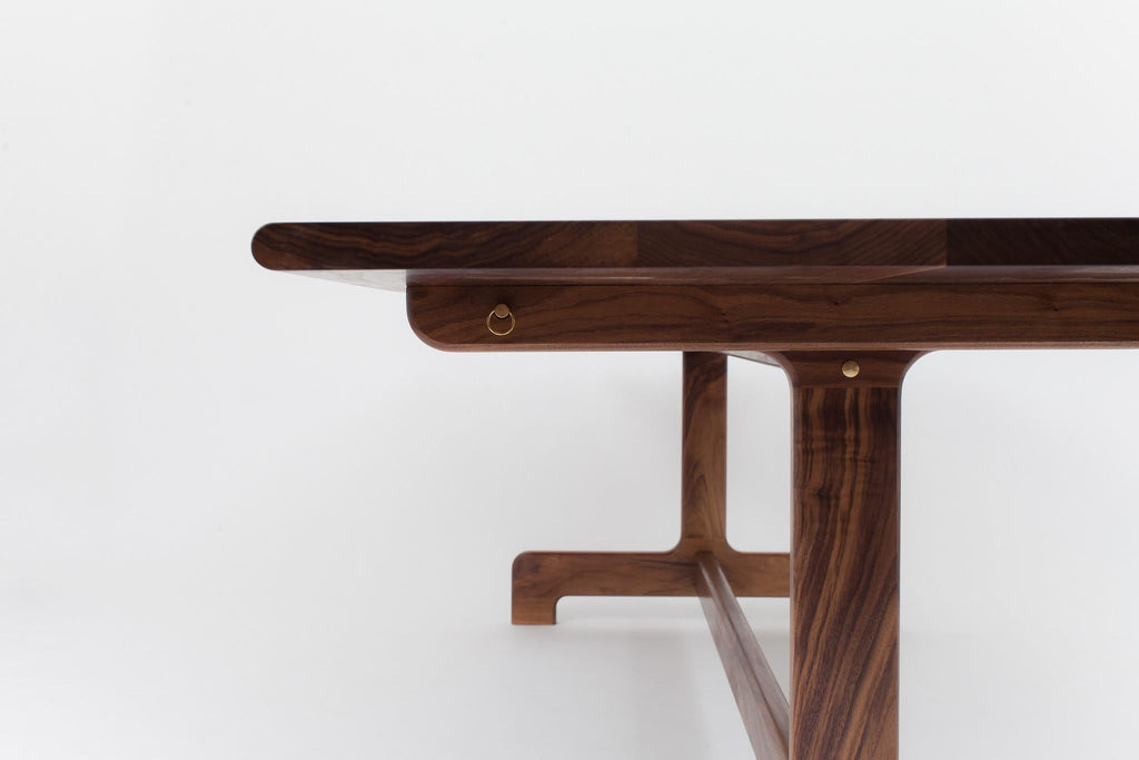 https://a.1stdibscdn.com/asa-pingree-physalia-dining-table-in-american-walnut-for-sale-picture-8/f_22503/f_58957631548877837587/Asa_Pingree_Table_Wood_Physalia_Detail_master.jpg