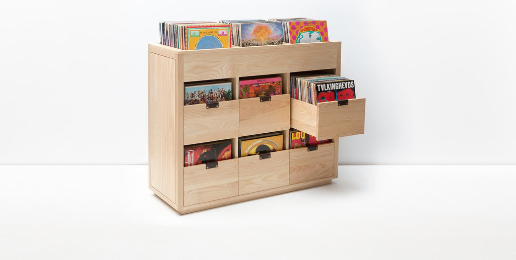 https://a.1stdibscdn.com/dovetail-3-x-1-vinyl-storage-cabinet-for-sale-picture-7/f_27523/f_95755531562873122998/AshDovetailThreeQuarterOpenWide_master.jpg