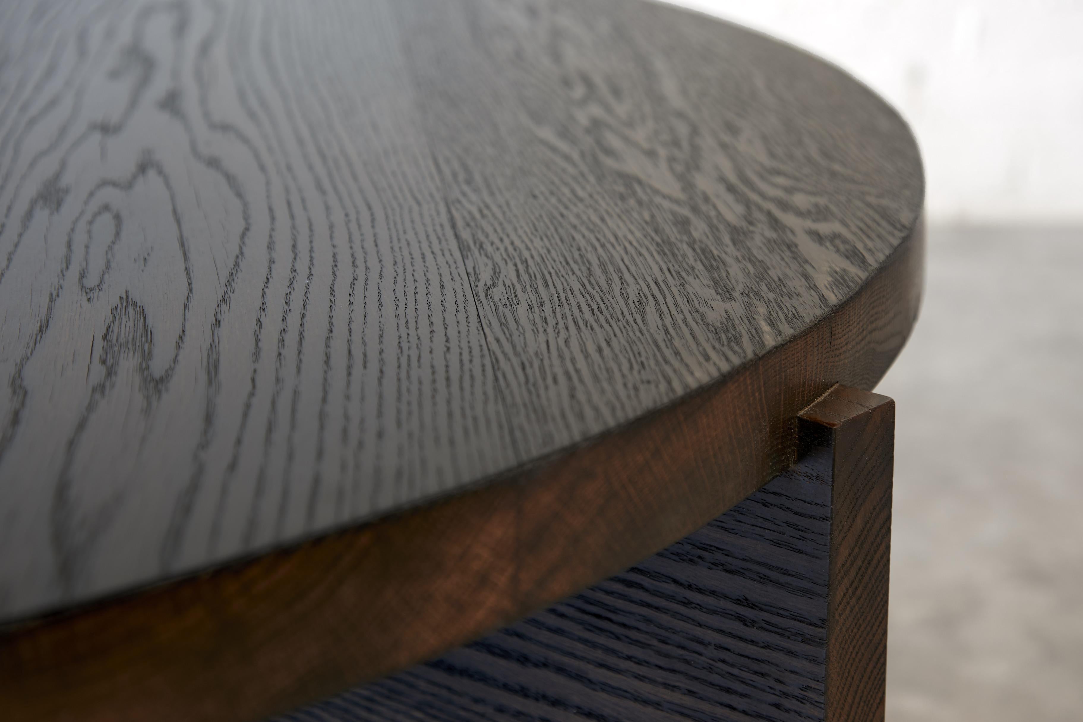 https://a.1stdibscdn.com/augustus-torched-oak-round-coffee-table-in-solid-wood-by-autonomous-furniture-for-sale-picture-3/f_77532/f_457513021751777110596/AugustusTable_6300_master.jpg