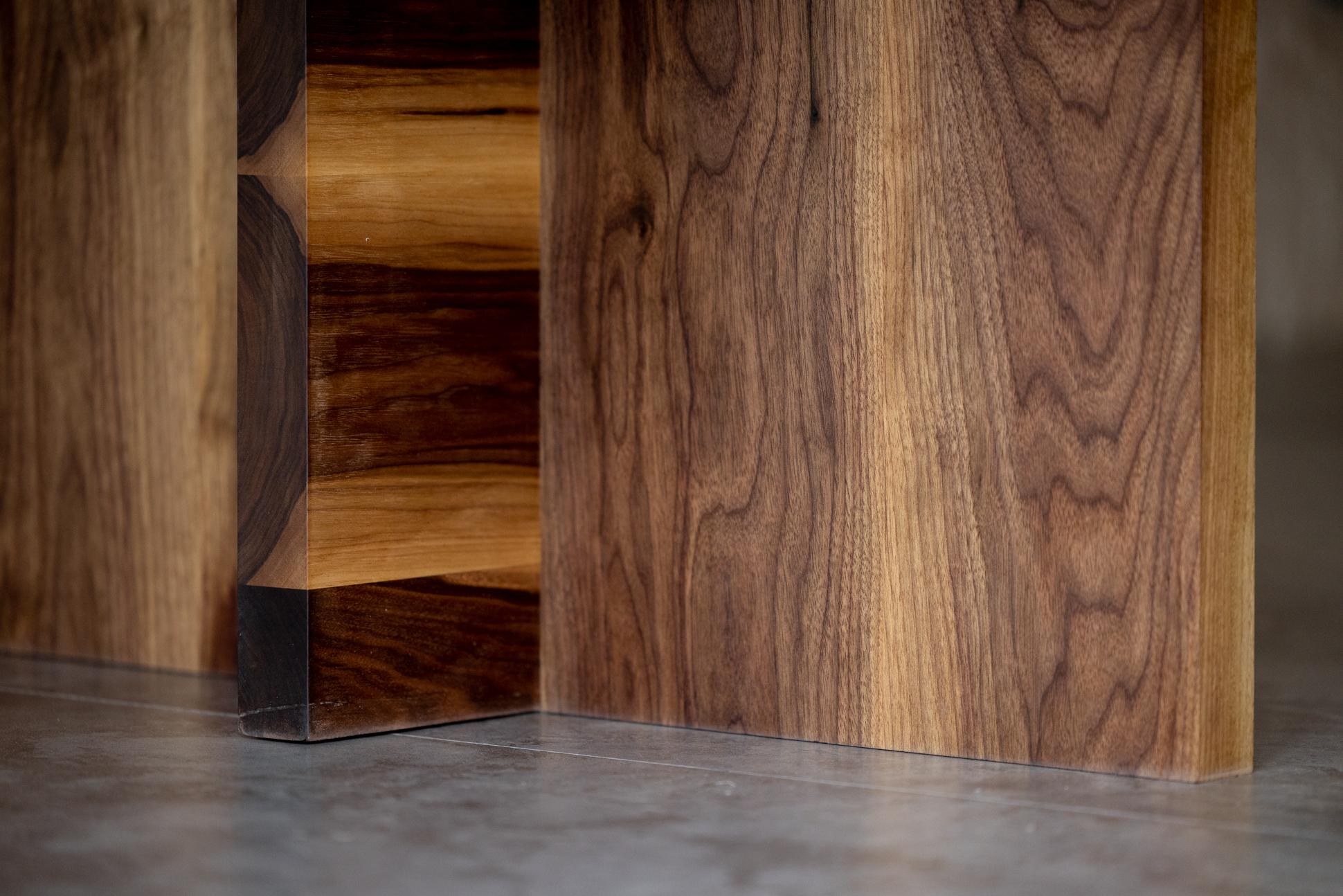 https://a.1stdibscdn.com/georgia-solid-walnut-conference-table-by-autonomous-furniture-for-sale-picture-13/f_77532/f_385798221708960612621/Autonomous_02_03_22_0015_master.jpg