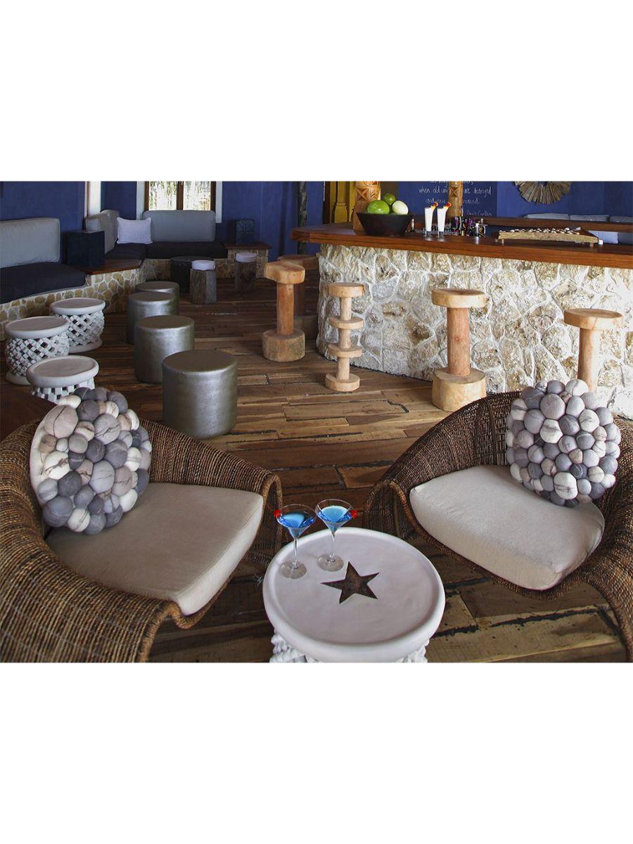 https://a.1stdibscdn.com/outdoor-croissant-easy-armchair-by-kenneth-cobonpue-for-sale-picture-5/f_12192/f_328103921676567436121/Azura_Resort_01_original_master.jpg