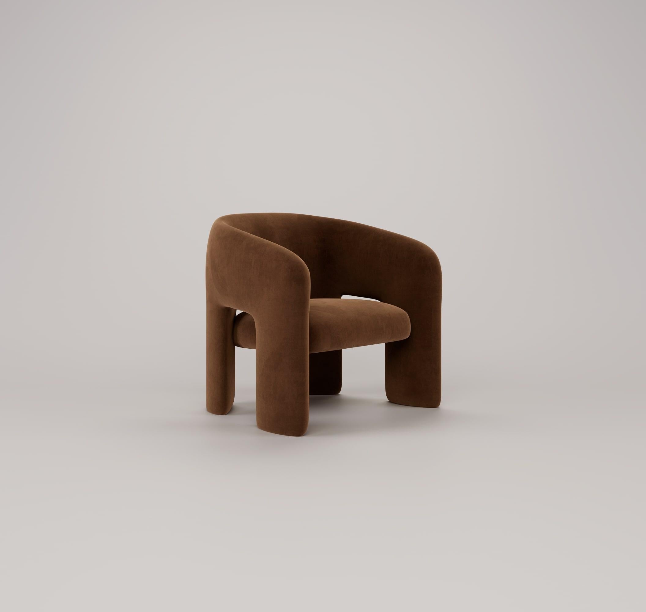 https://a.1stdibscdn.com/bold-armchair-leather-for-sale-picture-2/f_95332/f_394971021727254750639/B002_Leather_Sequoia_master.jpg