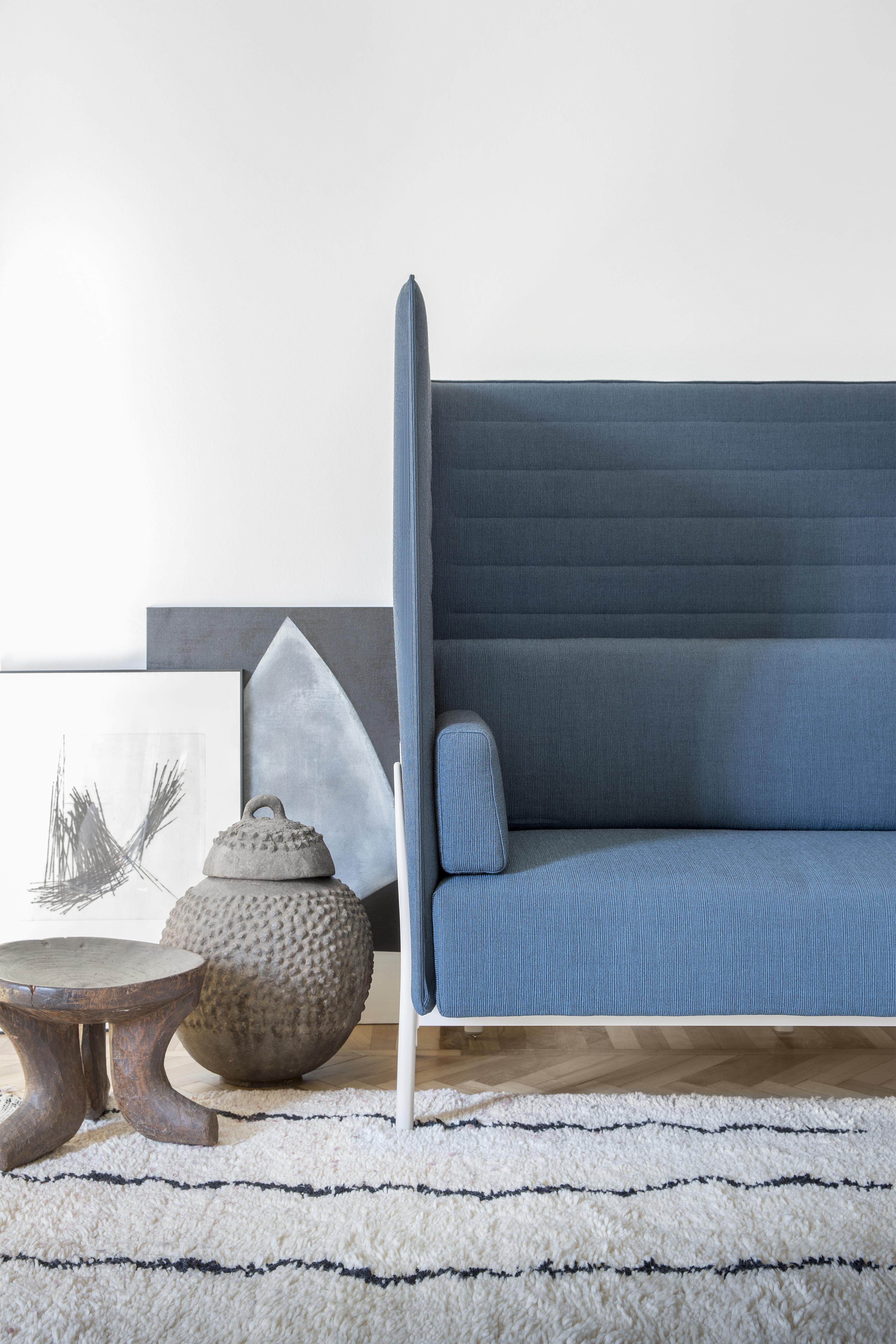 https://a.1stdibscdn.com/alias-863-eleven-high-back-two-seater-sofa-in-grey-with-black-lacquered-frame-for-sale-picture-3/22569652/f_310310621666856298809/_B1R2901_master.jpg