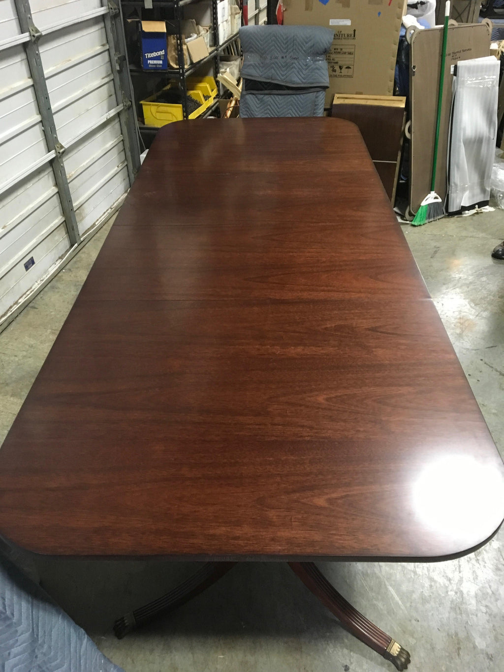 https://a.1stdibscdn.com/custom-cathedral-mahogany-georgian-style-dining-table-by-leighton-hall-for-sale-picture-8/f_44162/f_153911621562621259797/B3295AFF_F1CA_45F6_86B6_1549162858353_master.jpeg