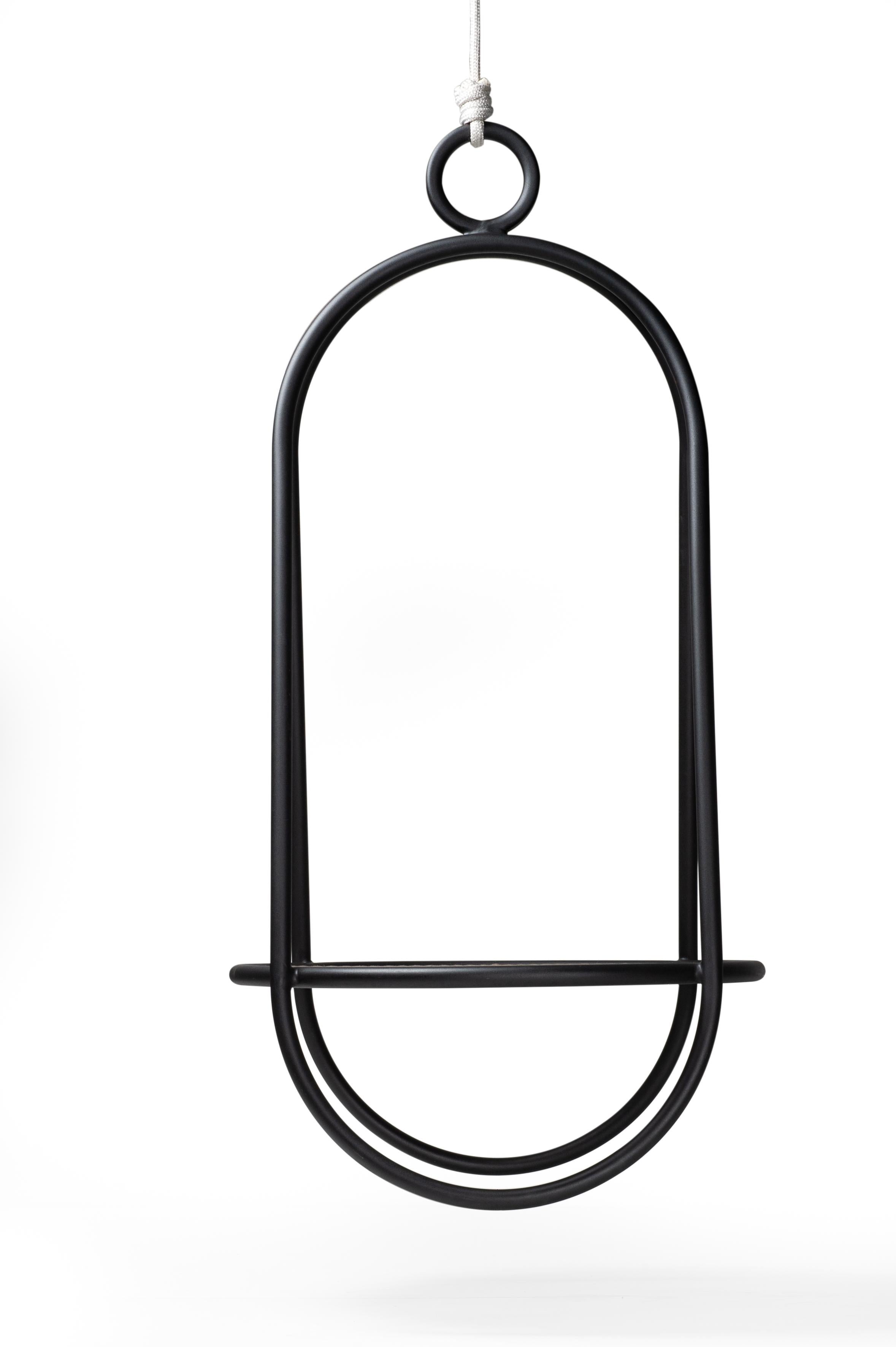 https://a.1stdibscdn.com/oca-minimalist-hanging-swing-chair-by-tiago-curioni-in-aluminium-for-sale-picture-5/f_31871/f_244579221625780429904/BALAN_O_OCA_SINGLE_2__master.jpg