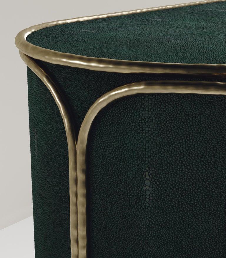 https://a.1stdibscdn.com/shagreen-bar-cabinet-with-bronze-patina-brass-details-by-ry-augousti-for-sale-picture-7/f_45491/f_268095321641570209350/BAR08_D_GREEN_V6_master.jpg?width=768