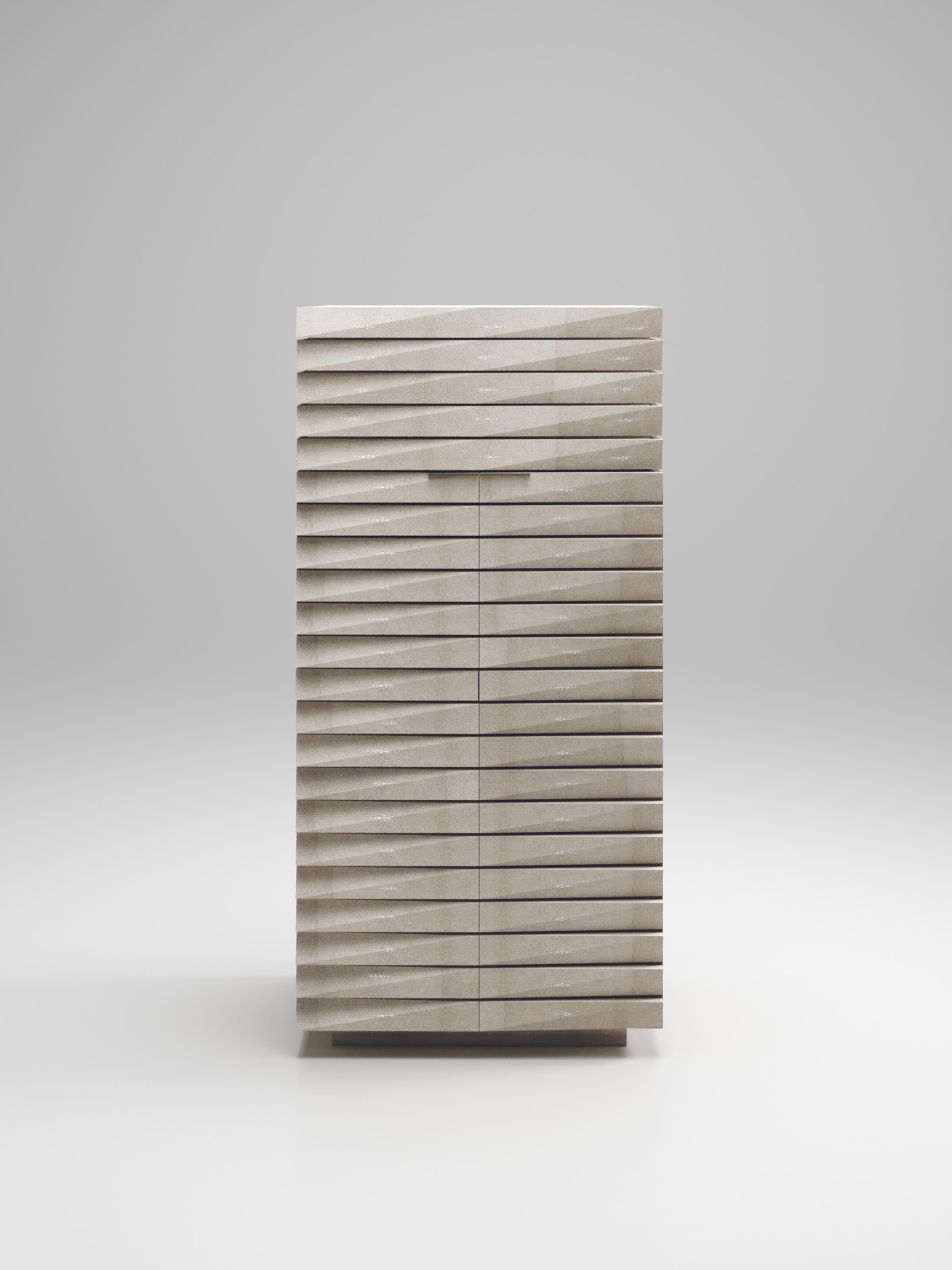 https://a.1stdibscdn.com/shagreen-fluted-bar-cabinet-inlaid-by-ry-augousti-for-sale-picture-3/f_45491/f_261836221637261426441/BAR_050000_master.jpg