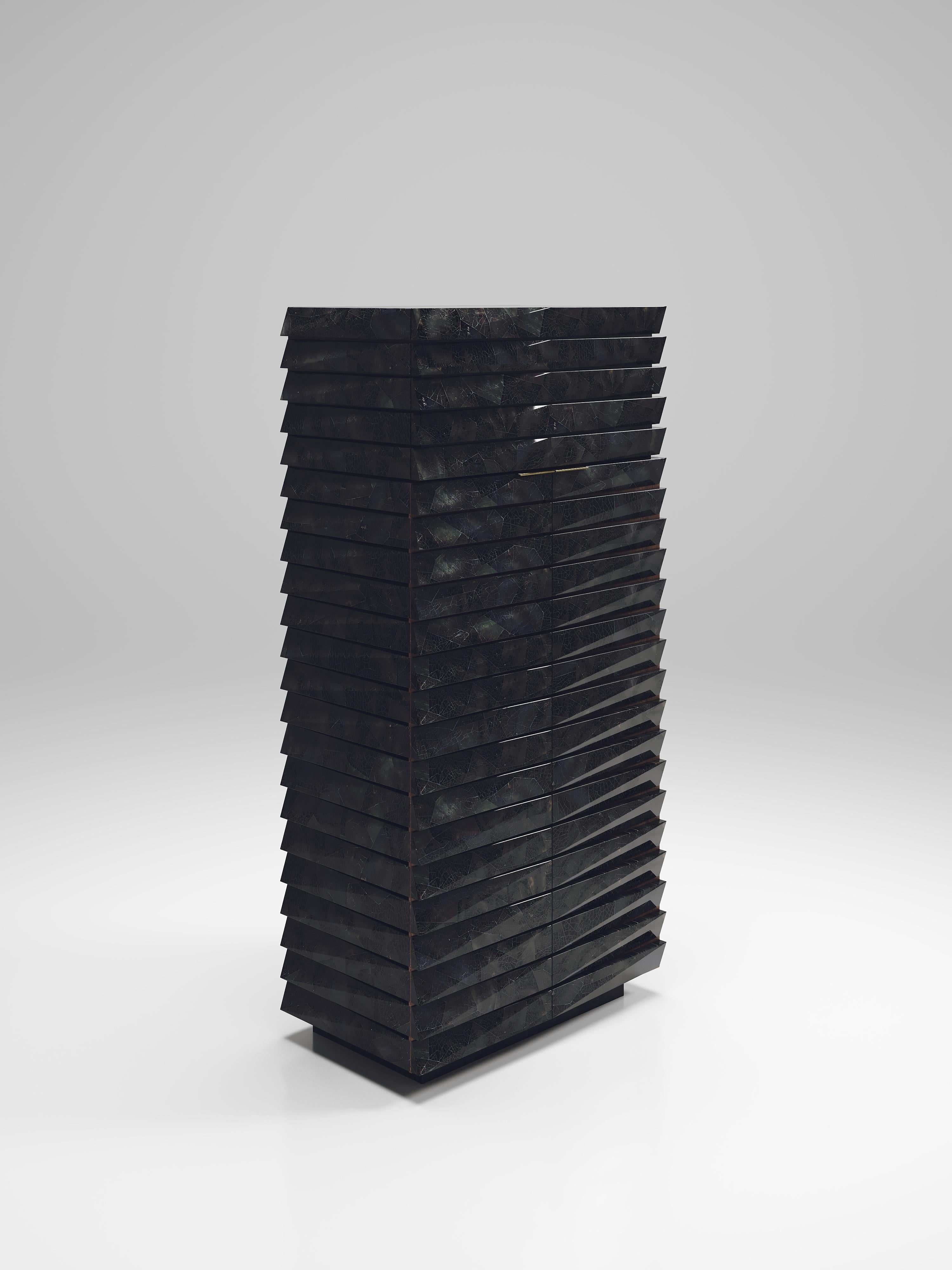 https://a.1stdibscdn.com/shagreen-fluted-bar-cabinet-inlaid-by-ry-augousti-for-sale-picture-8/f_45491/f_261836221637261233821/BAR_050002_master.jpg