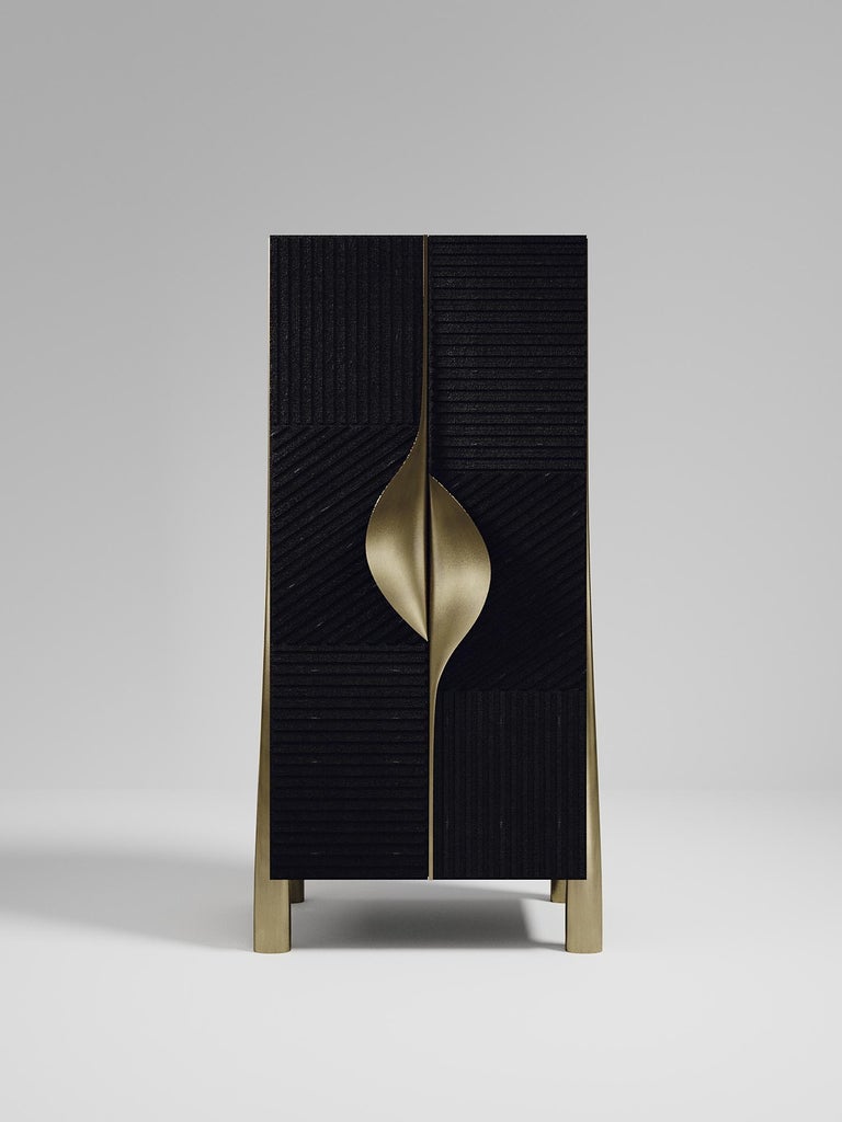 https://a.1stdibscdn.com/shagreen-bar-cabinet-with-bronze-patina-brass-details-by-ry-augousti-for-sale-picture-2/f_45491/f_294306621656997473231/BAR_D156_1A_master.jpg?width=768