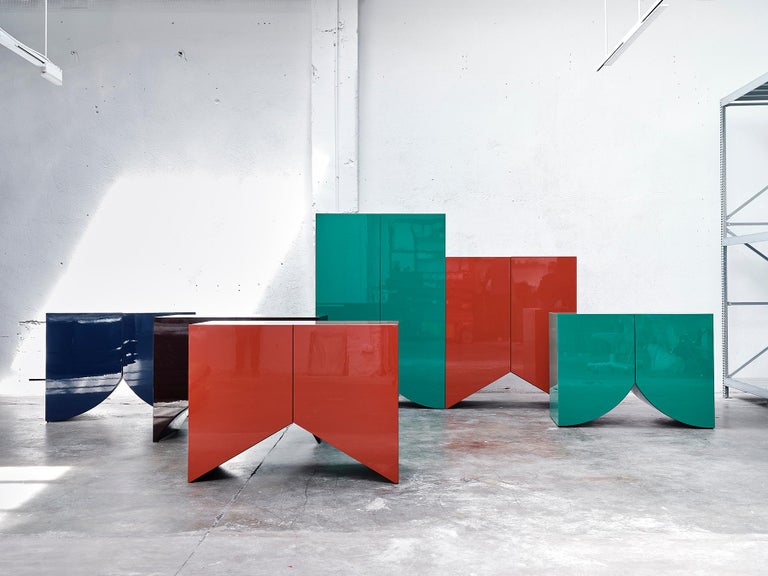 https://a.1stdibscdn.com/contemporary-cabinet-bridges-by-muller-van-severen-small-curtain-red-for-sale-picture-12/f_31233/f_429045221735037233152/BD_BRIDGES_CABINET_PHOTOGROUP_MULLERVANSEVEREN_6_master.jpg?width=768