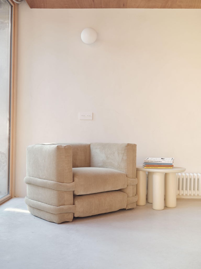 https://a.1stdibscdn.com/customizable-sofa-2-modules-pillow-by-muller-van-severen-coral-corduroy-for-sale-picture-7/f_31233/f_486753421770305167125/BD_Eclipso_Jaime_Hayon_Pillow_Muller_Van_Severen_2_master.jpg?width=768