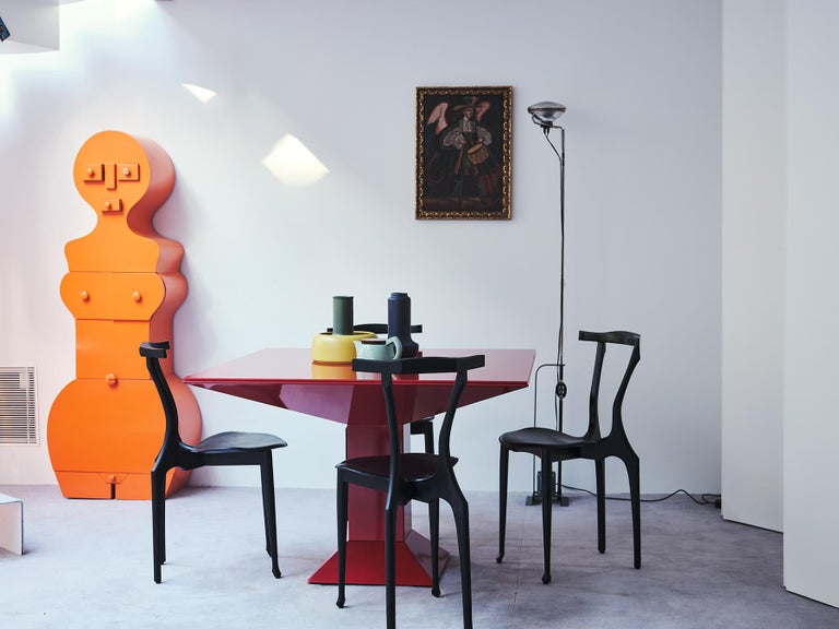 https://a.1stdibscdn.com/oscar-tusquets-gaulinetta-chair-black-lacquered-limited-edition-for-sale-picture-23/f_30483/f_431755721737020392830/BD_Gaulinetta_Oscar_Tusquets_Mettsass_Ettore_Sottsass_3_master.jpg?width=768