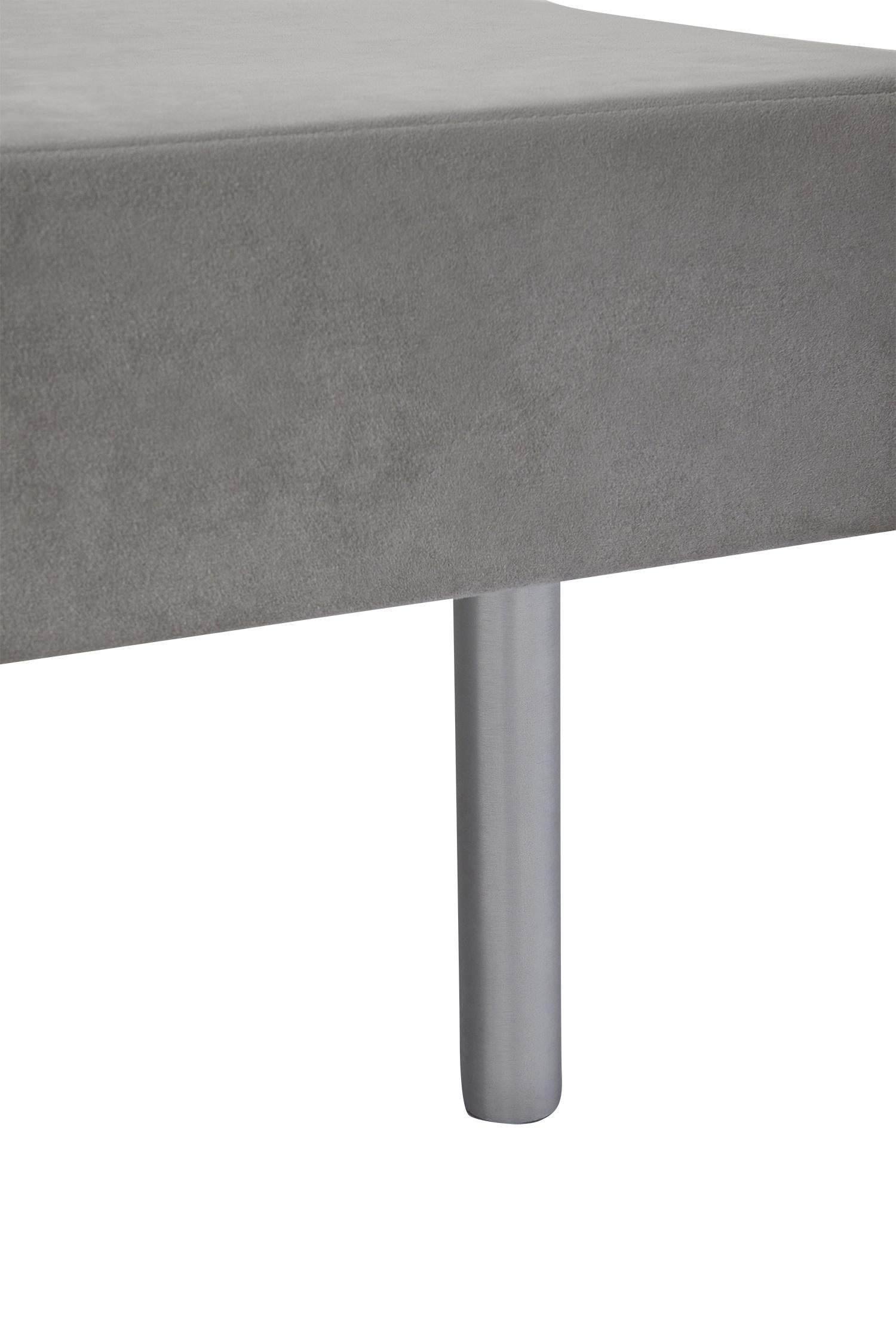 https://a.1stdibscdn.com/modular-sofa-system-masheb-by-arquitectura-g-in-grey-for-sale-picture-3/f_30483/f_404345021719916480468/BD_Masheb_Arquitectura_G3_master.jpg