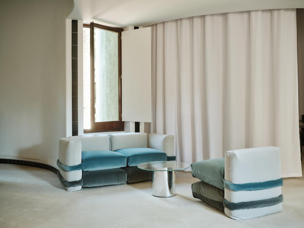 https://a.1stdibscdn.com/customizable-sofa-2-modules-pillow-by-muller-van-severen-green-velvet-for-sale-picture-2/f_31233/f_486770021770310585022/BD_Pillow_Maharam_MullerVanSeveren_1_master.jpg