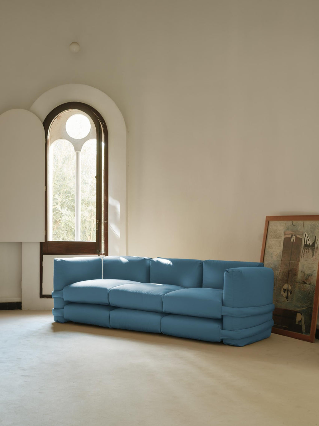 https://a.1stdibscdn.com/customizable-sofa-3-modules-pillow-by-muller-van-severen-yellow-canvas-for-sale-picture-4/f_31233/f_486728021770294110071/BD_Pillow_OutdoorUVPro_Aquarius_MullerVanSeveren_master.jpg
