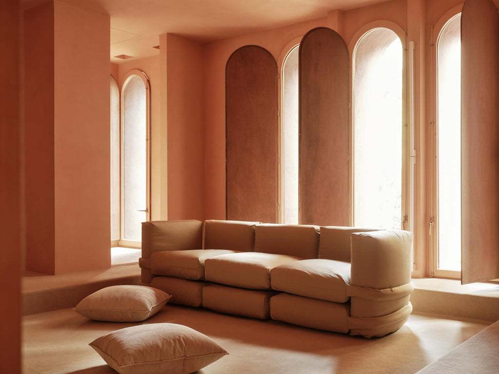 https://a.1stdibscdn.com/customizable-sofa-3-modules-pillow-by-muller-van-severen-yellow-canvas-for-sale-picture-2/f_31233/f_486728021770294109490/BD_Pillow_OutdoorUVPro_Beige_MullerVanSeveren_5_master.jpg