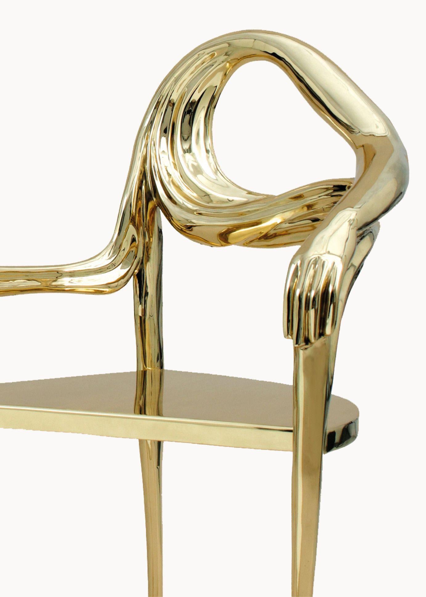 https://a.1stdibscdn.com/salvador-dali-leda-armchair-sculpture-for-sale-picture-10/f_14272/f_480269421765956976025/BD_Product_Leda_armchair3_ecc92f194e_master.jpg