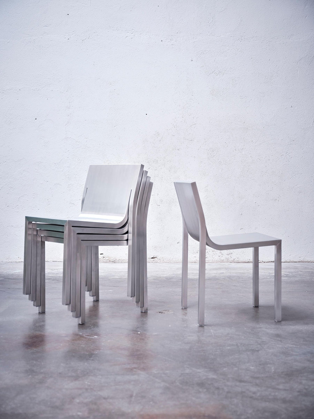 https://a.1stdibscdn.com/sabine-marcelis-stedelijk-chair-aluminium-modernist-2024-for-sale-picture-4/f_30483/f_477174121764154804009/BD_STEDELIJK_CHAIR_SABINE_MARCELIS_16_master.jpg