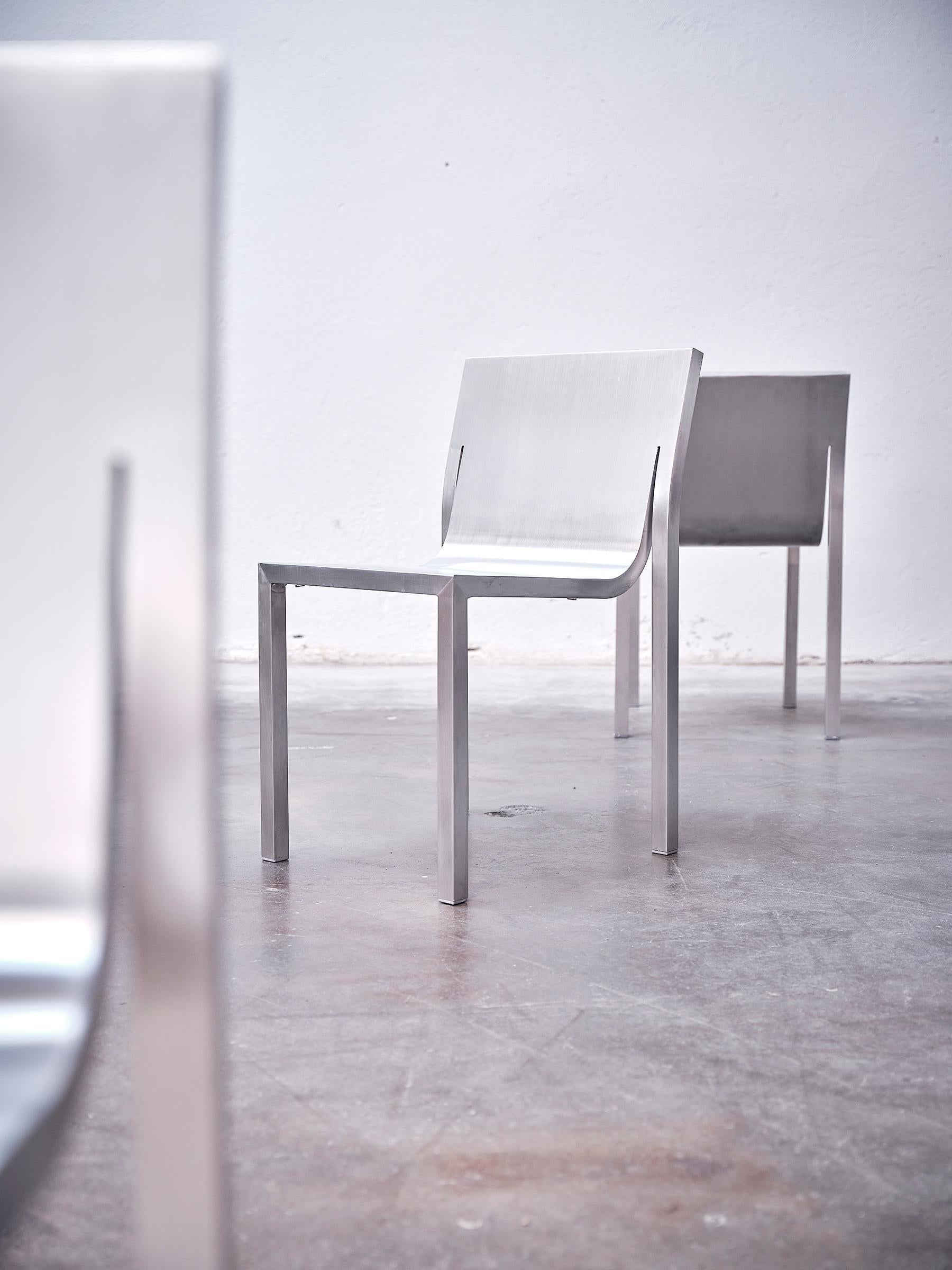 https://a.1stdibscdn.com/sabine-marcelis-stedelijk-chair-aluminium-modernist-2024-for-sale-picture-5/f_30483/f_477174121764154804475/BD_STEDELIJK_CHAIR_SABINE_MARCELIS_20_master.jpg