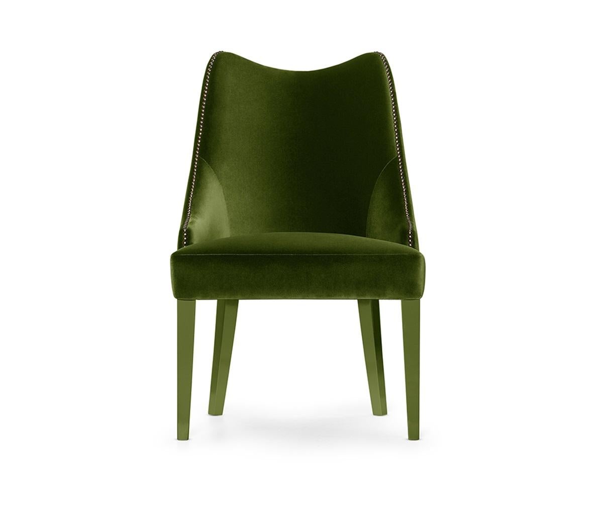 https://a.1stdibscdn.com/modern-classic-dining-chairs-with-nail-trim-detailing-by-munna-design-for-sale-picture-2/f_27693/f_392387321712877431730/BECOMES_ME_CHAIR_5_master.jpg